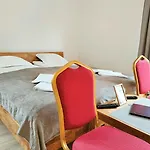 Am Berg Hotel-restaurant 3*