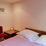 Am Berg Hotel-restaurant 3*