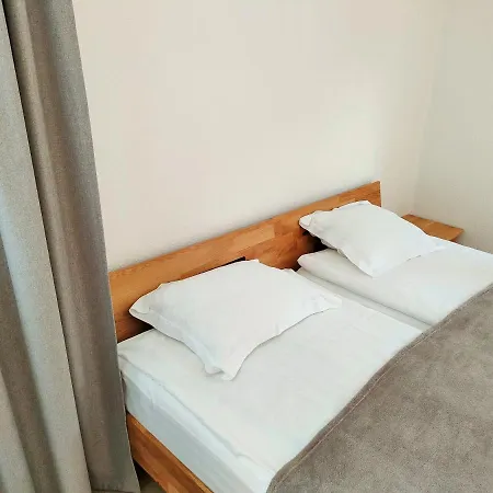Hotell Am Berg Hotel-restaurant 3*