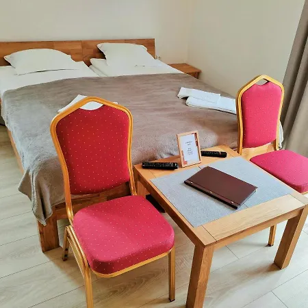 Hotel Am Berg Hotel-restaurant