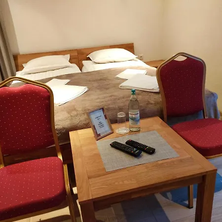 Hotell Am Berg Hotel-restaurant