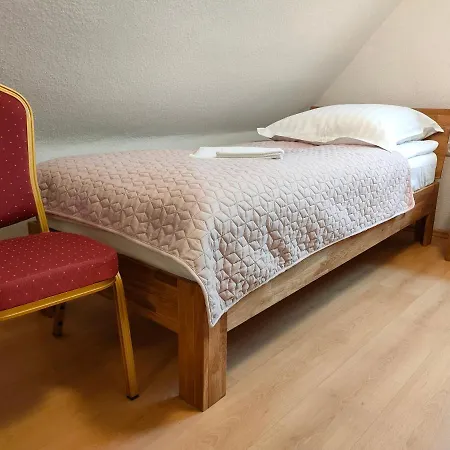 Am Berg Hotel-restaurant Hotell