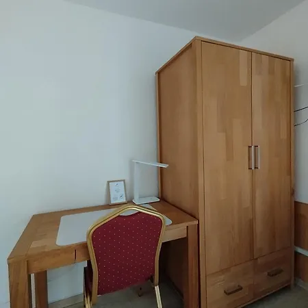 Am Berg Hotel-restaurant Hotell 3*